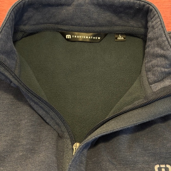 Travis Mathew Navy Cloud Quarter Zip size Large. - Picture 6 of 6